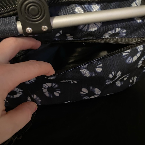 Picnic Style Basket, Lightweight, Insulated & Collapsible - Picture 6 of 7